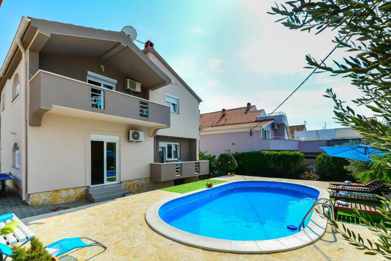 Vakantiehuis Holiday Kiara With Pool *
