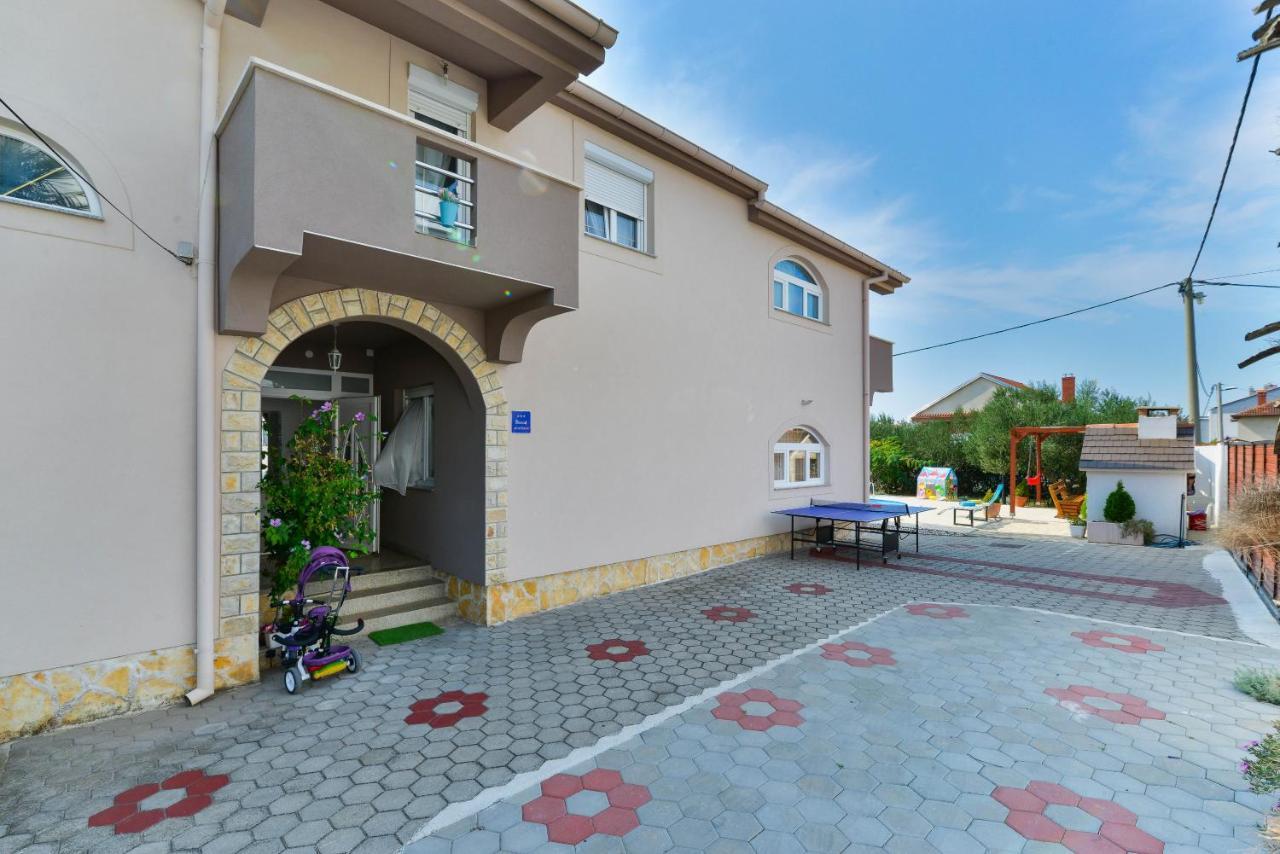Holiday Kiara With Pool Vakantiehuis