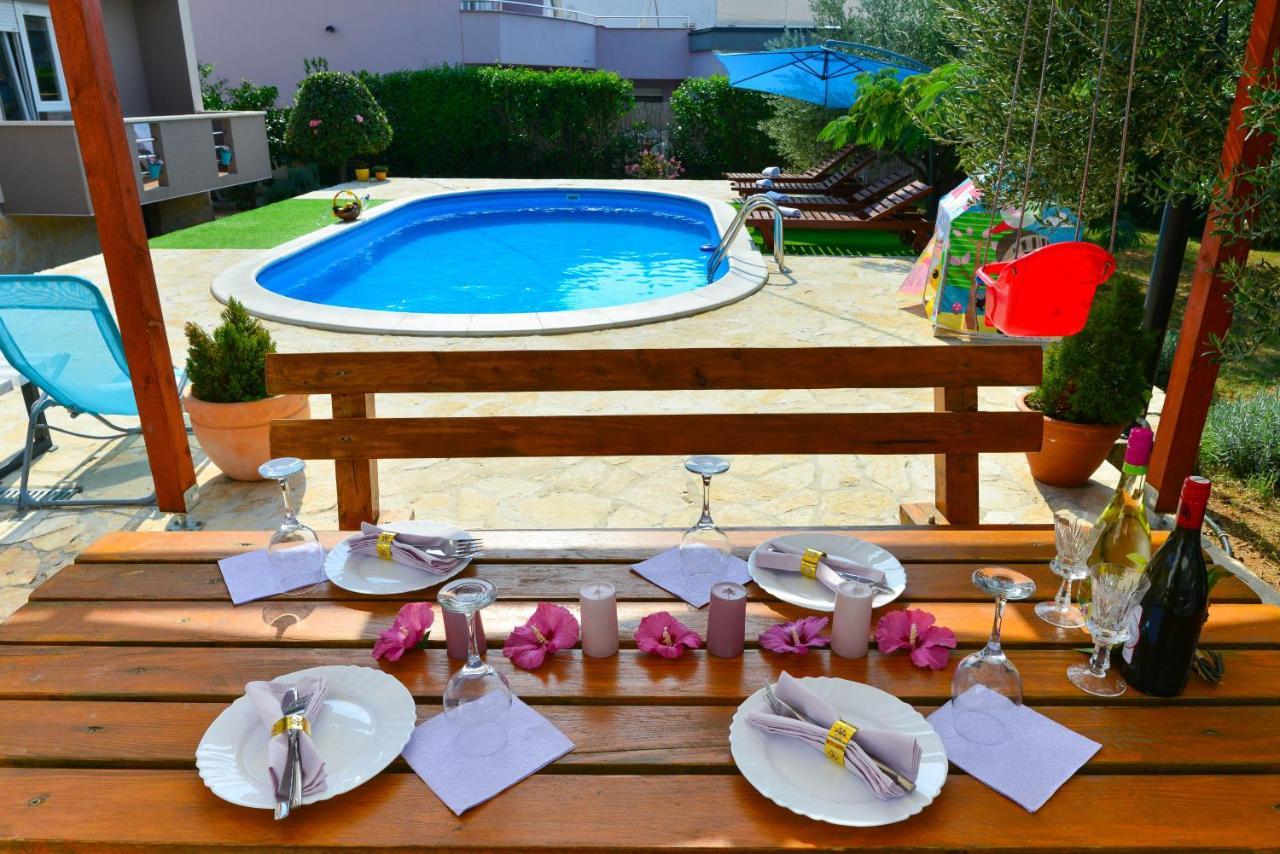 Holiday Kiara With Pool Vakantiehuis Zadar